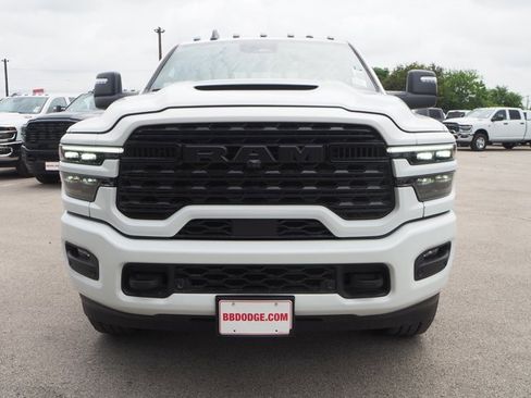 New 2025 RAM 2500 Limited image 3
