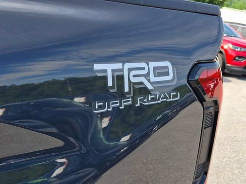 Certified 2024 Toyota Tacoma TRD Off-Road AWD/4WD image 30