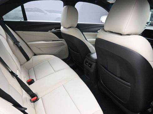 Used 2025 Cadillac CT4 Premium Luxury image 34
