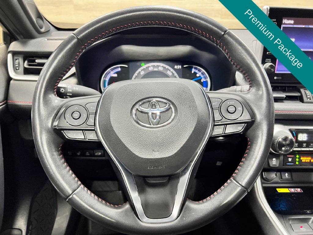 Used 2022 Toyota RAV4 XSE w/ Premium Package AWD/4WD image 4