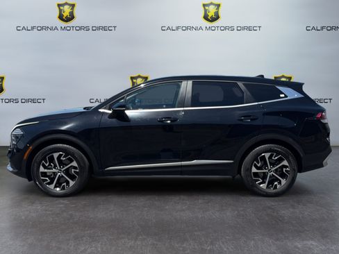 Used 2024 Kia Sportage EX FWD image 2