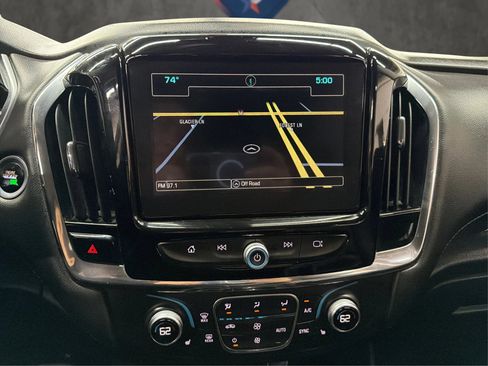 Used 2018 Chevrolet Traverse LT FWD image 20