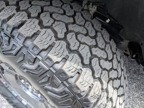 Certified 2025 Ford Bronco Badlands w/ Sasquatch Package AWD/4WD image 34