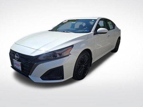New 2026 Nissan Altima 2.5 SV w/ SV Special Edition Package FWD image 10