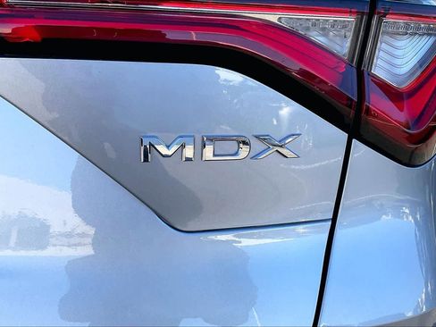 Used 2023 Acura MDX FWD w/ Technology Package image 11