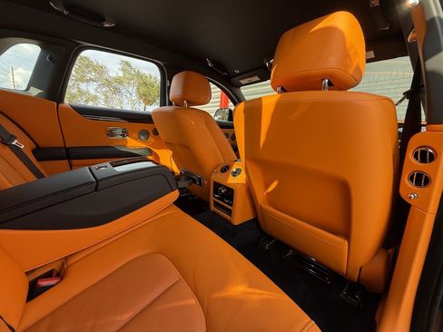 Used 2023 Rolls-Royce Ghost image 19