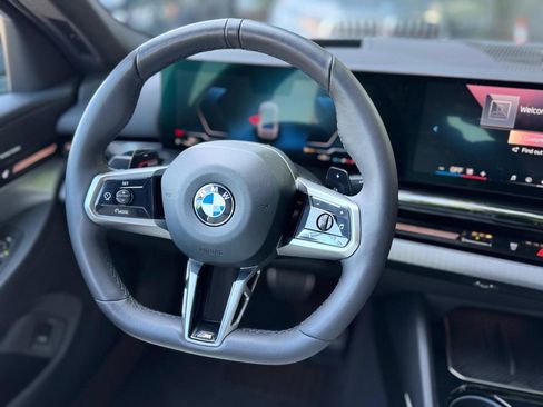 Used 2025 BMW 530i xDrive w/ M Sport Package AWD/4WD image 23