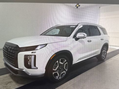 Used 2024 Hyundai Palisade SEL w/ Premium Package FWD image 1
