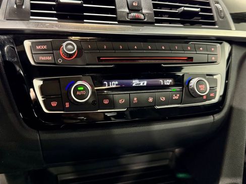 Used 2018 BMW 430i Convertible image 18