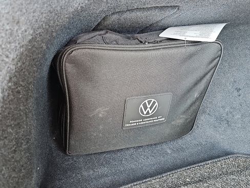 Used 2023 Volkswagen Arteon SEL image 31