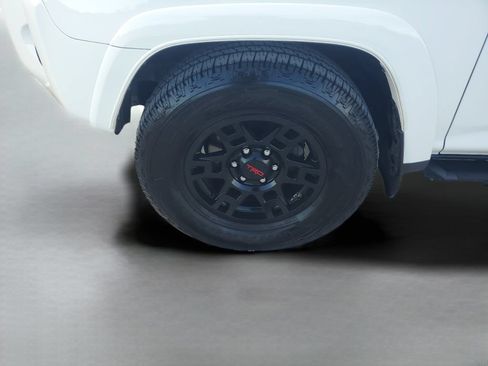 Certified 2021 Toyota 4Runner SR5 Premium w/ Moonroof Package RWD image 27