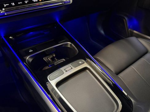 Certified 2025 Mercedes-Benz GLB 250 4MATIC w/ Winter Package image 13