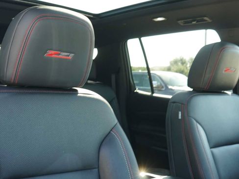 Used 2025 Chevrolet Traverse Z71 AWD/4WD image 26