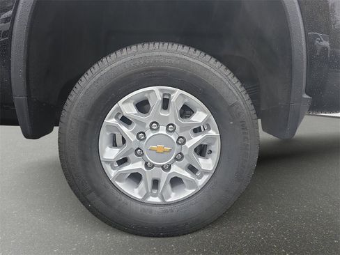 Used 2024 Chevrolet Silverado 2500 LTZ image 39