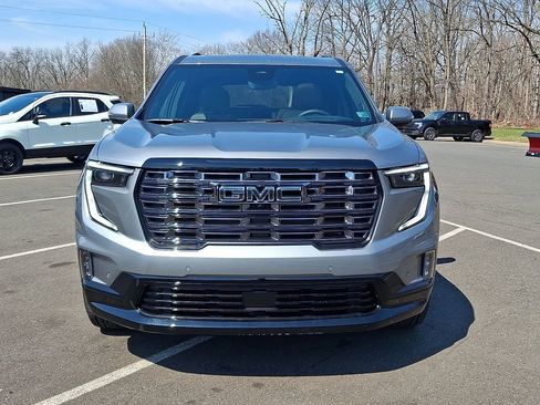 Used 2026 GMC Acadia Denali Ultimate w/ LPO, Floor Liner Package AWD/4WD image 5
