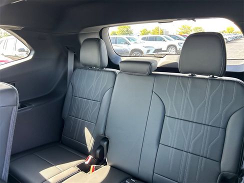 New 2026 Buick Enclave Avenir w/ Super Cruise Package image 34