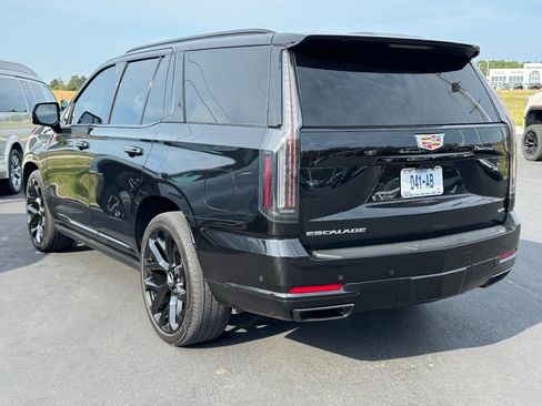 Used 2025 Cadillac Escalade Sport w/ Touring Package AWD/4WD image 8