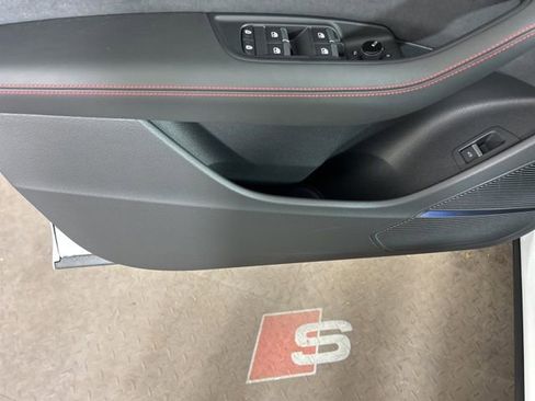 New 2026 Audi SQ8 Prestige image 21