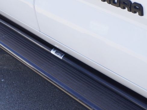 Used 2024 Toyota Tundra Limited AWD/4WD image 4