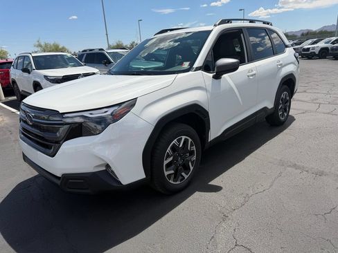Used 2026 Subaru Forester Premium AWD/4WD image 3