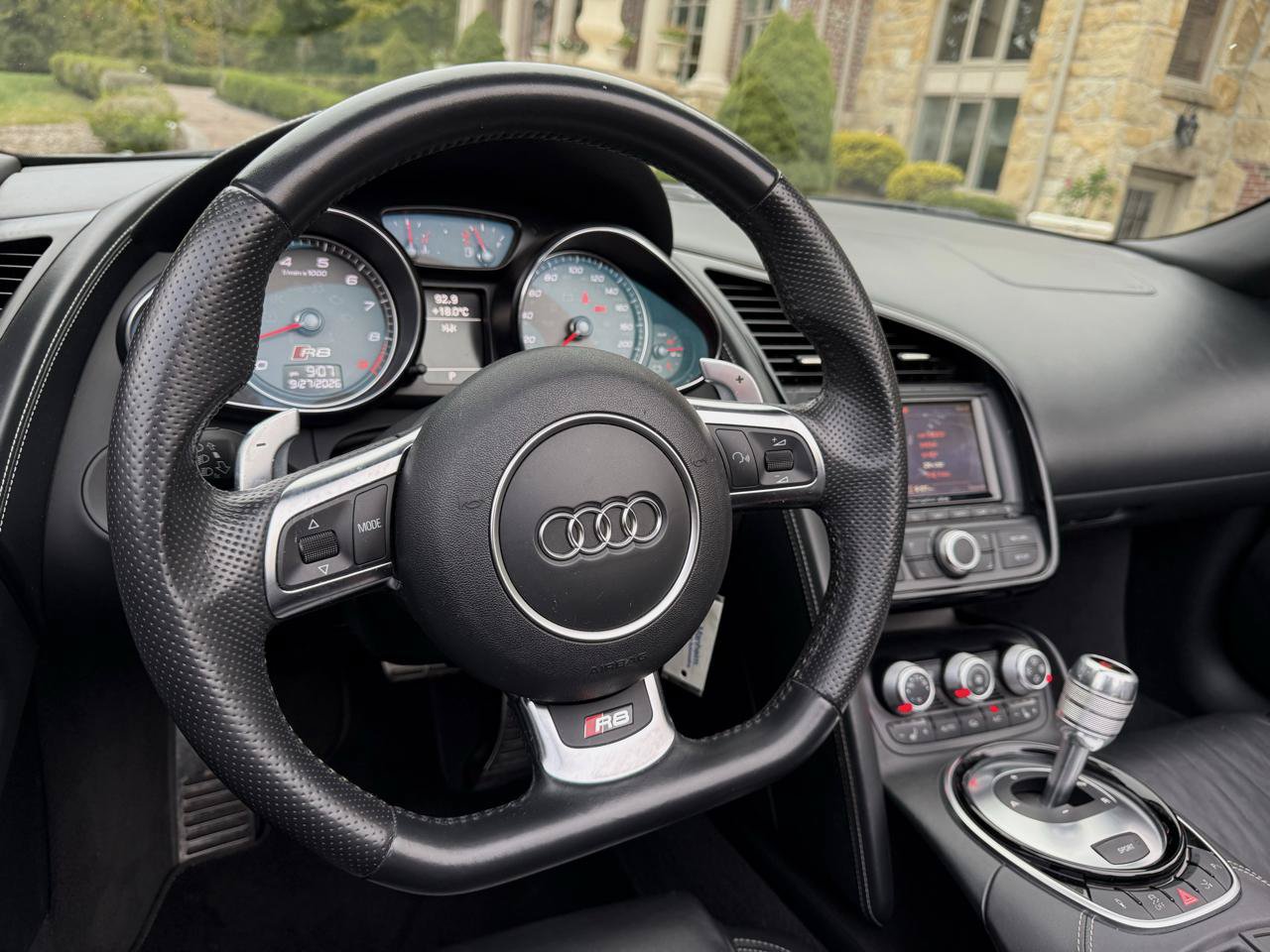 Used 2015 Audi R8 V8 w/ Full Leather Package AWD/4WD image 20
