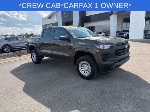 Used 2023 Chevrolet Colorado W/T image 2
