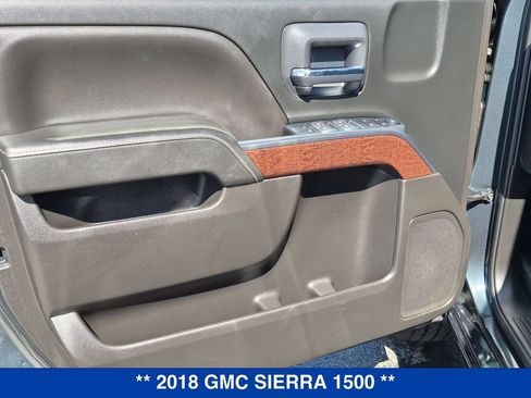 Used 2018 GMC Sierra 1500 SLE w/ SLE Value Package AWD/4WD image 10