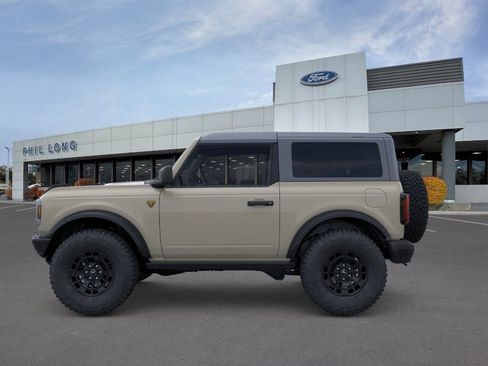 New 2026 Ford Bronco Badlands AWD/4WD image 3