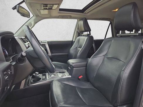 Used 2016 Toyota 4Runner Limited image 17