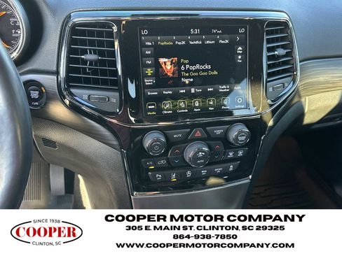 Used 2021 Jeep Grand Cherokee Laredo X image 24