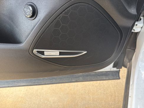 Used 2023 Buick Envision Essence w/ Technology Package I image 17