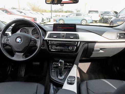 Used 2018 BMW 320i Sedan image 20