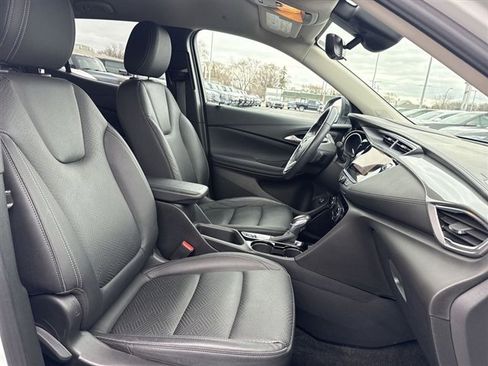 Certified 2021 Buick Encore GX Essence w/ Advanced Technology Package image 29