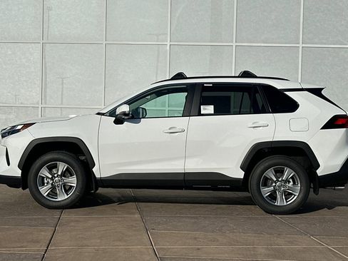 New 2025 Toyota RAV4 XLE image 7