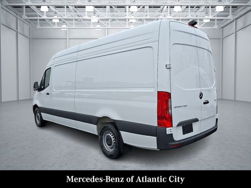 Used 2026 Mercedes-Benz Sprinter 2500 image 3