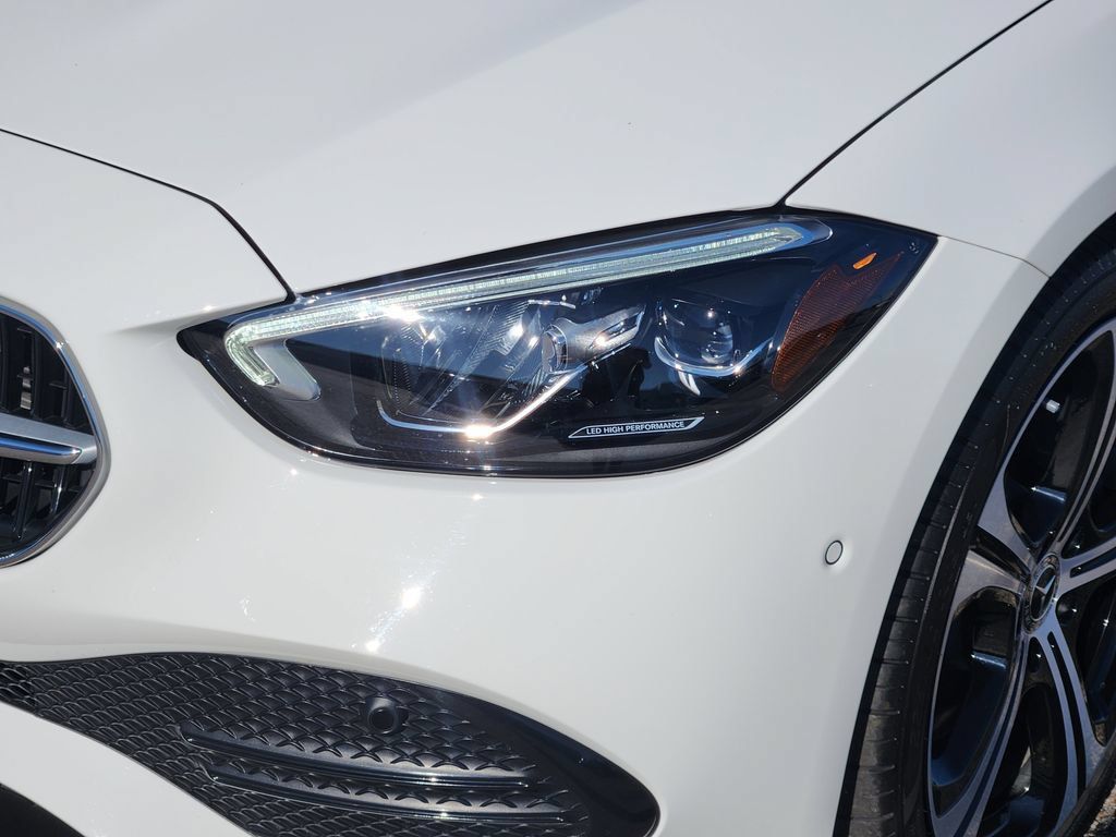 Used 2025 Mercedes-Benz C 300 Sedan image 8