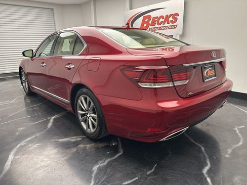 Used 2013 Lexus LS 460 AWD w/ Comfort Pkg image 4