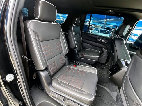 Used 2025 GMC Yukon XL AT4 Ultimate w/ LPO, Floor Liner Package image 20