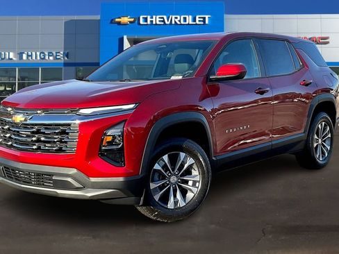 New 2026 Chevrolet Equinox LT w/ Convenience Package II image 2