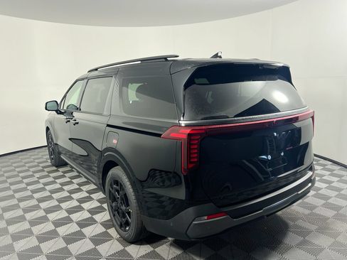 New 2027 Kia Carnival SX w/ Dark Edition Package FWD image 6