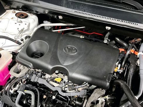 Used 2021 Toyota RAV4 LE image 33