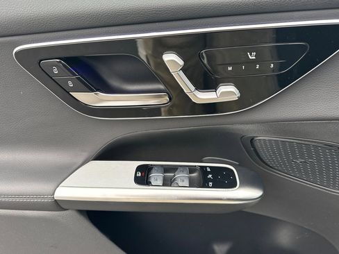 New 2026 Mercedes-Benz GLC 300 4MATIC image 11