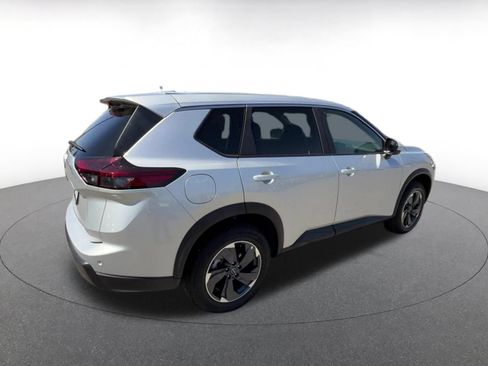 Used 2025 Nissan Rogue SV FWD image 15