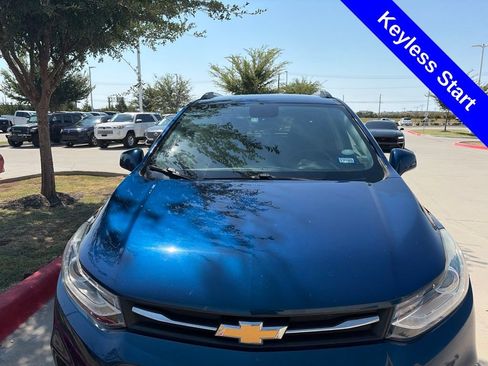 Used 2019 Chevrolet Trax LT w/ LT Convenience Package AWD/4WD image 10