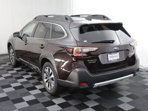 Used 2025 Subaru Outback Limited AWD/4WD image 15