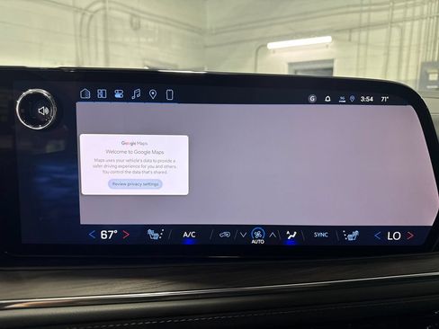 New 2026 Chevrolet Suburban Z71 w/ Comfort Package AWD/4WD image 16