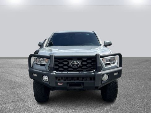 Used 2021 Toyota Tacoma TRD Off-Road image 2