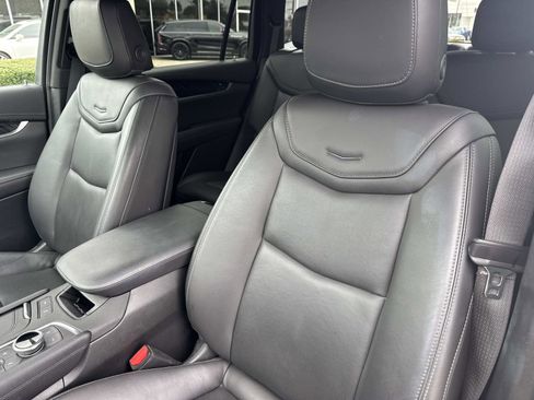 Certified 2025 Cadillac XT6 Premium Luxury image 22