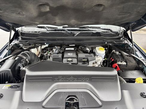 Used 2022 RAM 3500 Laramie image 9