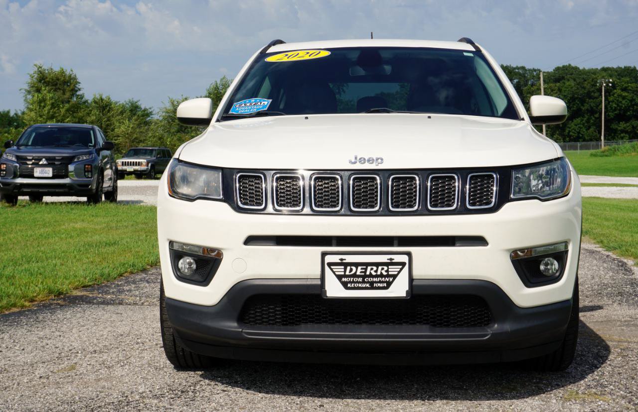 Used 2020 Jeep Compass Latitude FWD image 3